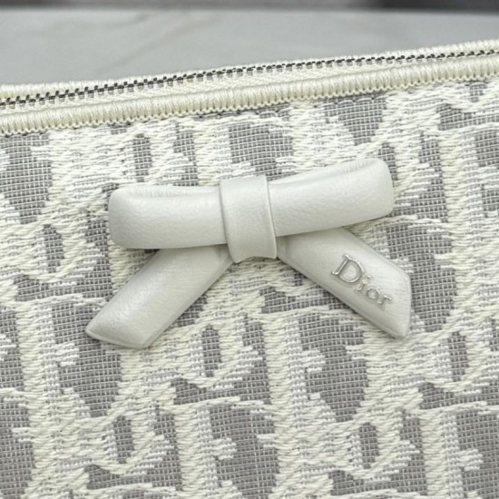 Premium Replica Dior Oblique Bow Chain clutch S2504 beige/gray Fake Mirror Quality Replica Dior Oblique Bow Chain clutch S2504 beige/gray Knockoff