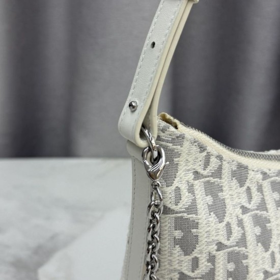 Mirror Quality Replica Dior 30 Montaigne Miss Caro Oblique shoulder bag beige/gray Knockoff