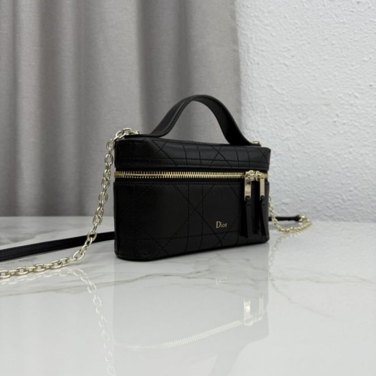 Mirror Quality Replica Dior Trianon Soft Vanity Mini Chain handbag S4613 black Knockoff