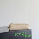 Mirror Quality Replica Shoulder bag Bottega Veneta Madison Intrecciato Ecru-Muse Knockoff