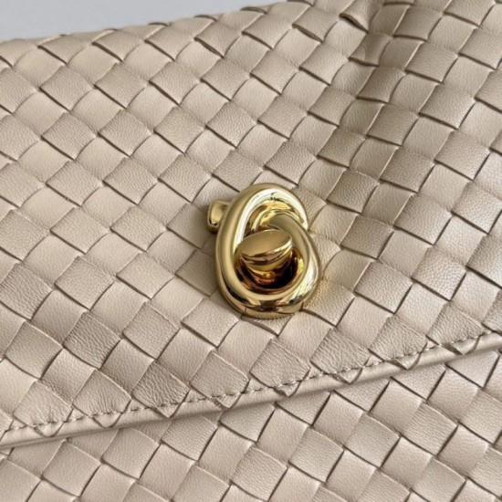 Mirror Quality Replica Shoulder bag Bottega Veneta Madison Intrecciato Ecru-Muse Knockoff