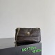 Mirror Quality Replica Bottega Veneta Madison Intrecciato Shoulder Bag in Burgundy Knockoff