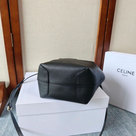 Mirror Quality Replica Celine Small Teen Hobo Shoulder Bag with Coin Purse in Black Knockoff