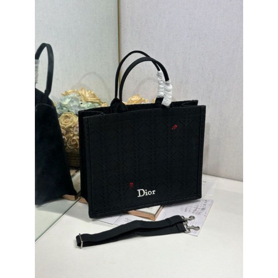 Mirror Quality Replica Dior Medium Book Tote Bag with Bee Strap in Black Knockoff