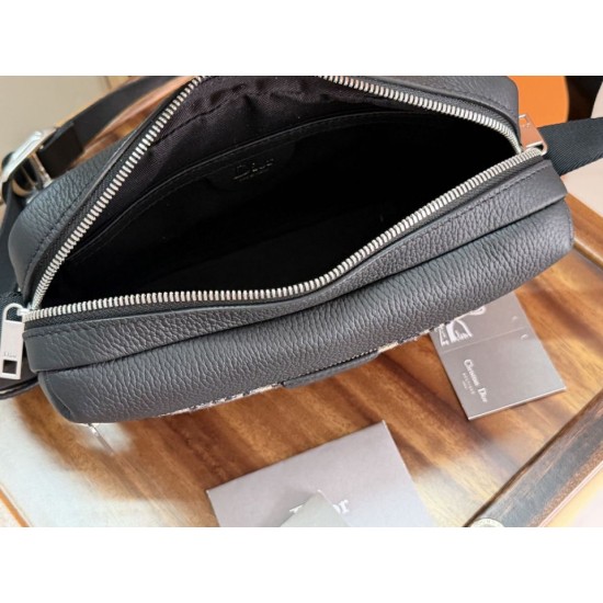 Mirror Quality Replica Dior Rider Shoulder Bag with Oblique Zip Blue Knockoff