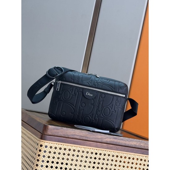 Mirror Quality Replica Dior Rider Shoulder Bag with Zip Black Knockoff