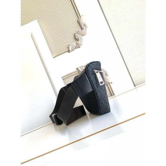 1:1 Replica Fendi FF Fabric Belt Bag