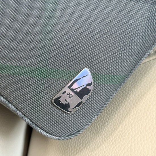Top Replica Burberry Grid Briefcase with Equestrian Logo Gray 1:1 Replica Burberry Grid Briefcase with Equestrian Logo Gray