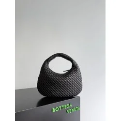 Best Replica Bottega Veneta Veneta Intrecciato Medium Crossbody Bag Black