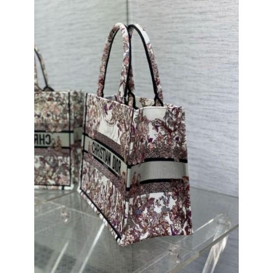 Fake Dior Medium Book Tote Bag Dior 4 Saisons Hiver Soleil Embroidery Replica