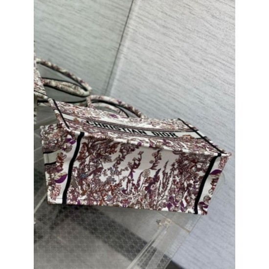 Fake Dior Medium Book Tote Bag Dior 4 Saisons Hiver Soleil Embroidery Replica