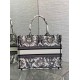 Replica Dior Medium Book Tote Bag White Toile de Jouy Soleil Embroidery Replica Dior Medium Book Tote Bag White Toile de Jouy Soleil Embroidery