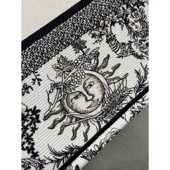 Replica Dior Medium Book Tote Bag White Toile de Jouy Soleil Embroidery Replica Dior Medium Book Tote Bag White Toile de Jouy Soleil Embroidery
