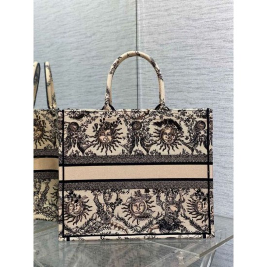 Fake Dior Large Book Tote Bag Beige Toile de Jouy Soleil Embroidery Replica