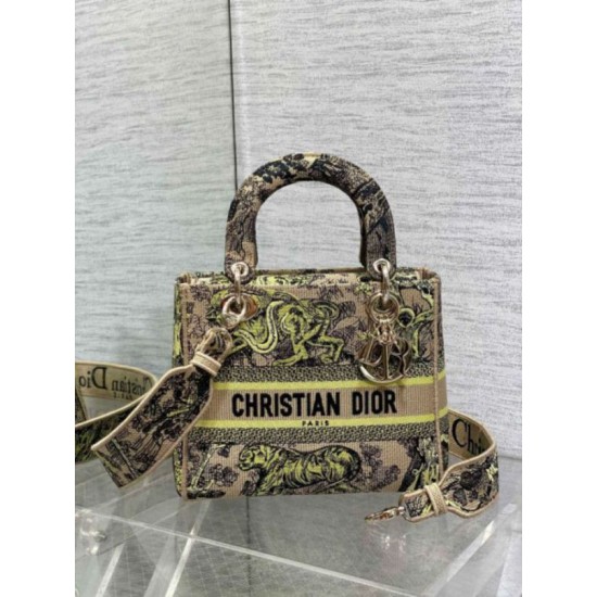 Replica Dior Dioriviera Lady D-Lite Medium Bag Raffia with Lime Toile de Jouy Sauvage Embroidery