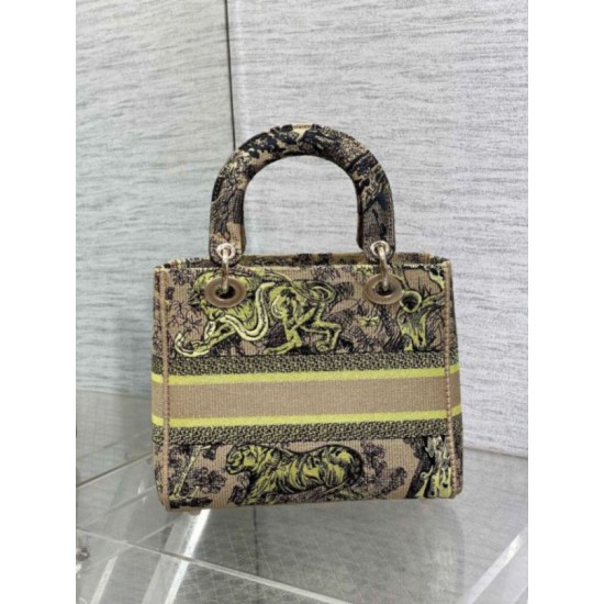 Replica Dior Dioriviera Lady D-Lite Medium Bag Raffia with Lime Toile de Jouy Sauvage Embroidery