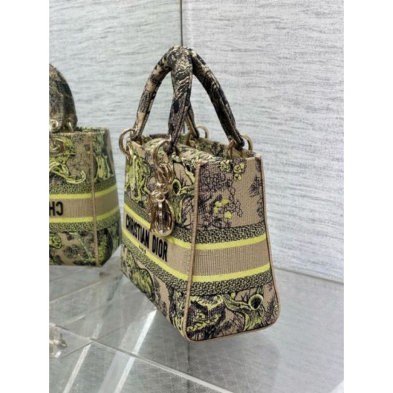 Replica Dior Dioriviera Lady D-Lite Medium Bag Raffia with Lime Toile de Jouy Sauvage Embroidery