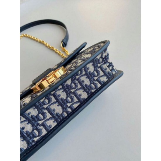 Replica Dior 30 Montaigne East-West Bag with Chain Blue Oblique Jacquard