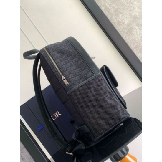 Replica Dior 8 Backpack Black Dior Oblique Jacquard