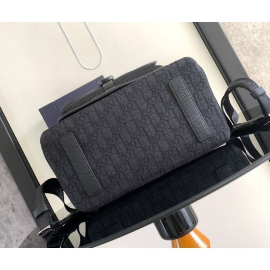 Replica Dior 8 Backpack Black Dior Oblique Jacquard