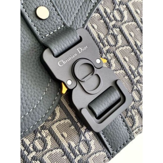 Fake Dior Small Saddle Messenger Bag Grey Oblique Jacquard and Calfskin Replica Replica Dior Small Saddle Messenger Bag Grey Oblique Jacquard and Calfskin