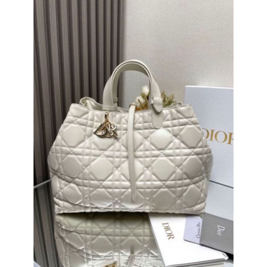 Replica Dior Toujours Large Bag White Macrocannage Calfskin