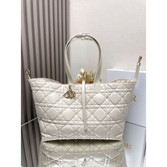 Replica Dior Toujours Large Bag White Macrocannage Calfskin