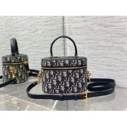 Replica Dior Small CD Signature Vanity Case Blue Oblique Jacquard Fake Dior Small CD Signature Vanity Case Blue Oblique Jacquard Replica