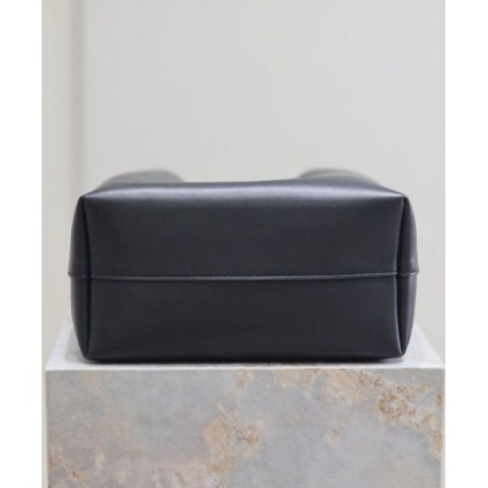 Replica YSL Saint Laurent Paris Vii Pochon In Lambskin Black
