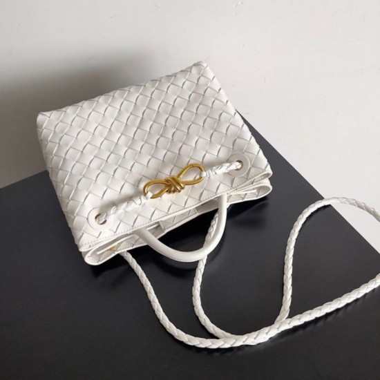 Replica Bottega Veneta Small Andiamo Bag White Intrecciato Lambskin