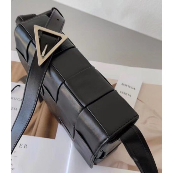 Replica Bottega Veneta Cassett Bag Black Wrinkled Calfskin