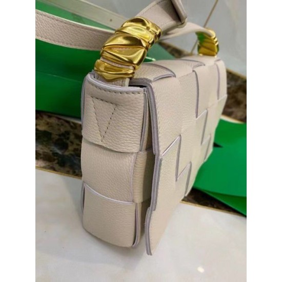 Replica Bottega Veneta Cassette Bag White Grained 