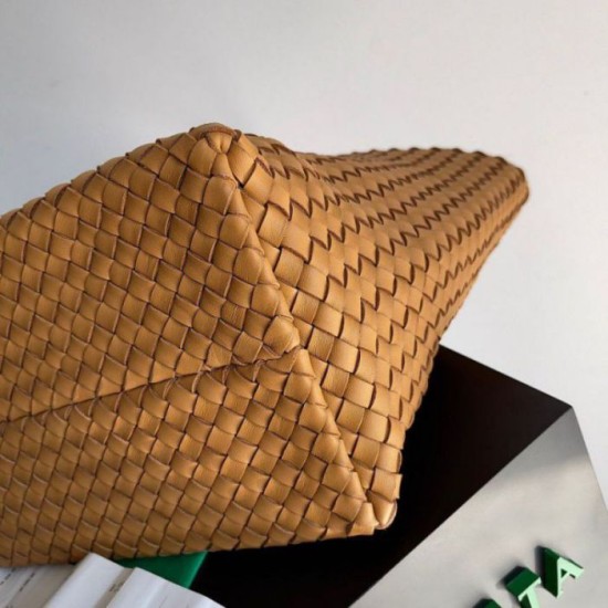 Replica Bottega Veneta Medium Cabat Bag Caramel Intrecciato Lambskin