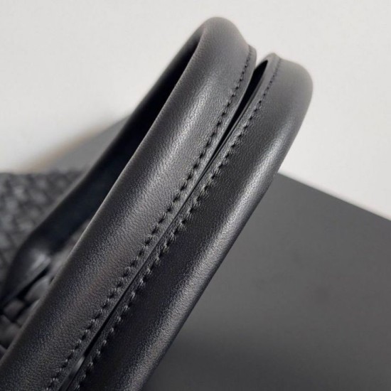 Replica Bottega Veneta Medium Cabat Bag Black Intrecciato Lambskin Replica Bottega Veneta Medium Cabat Bag Black Intrecciato Lambskin