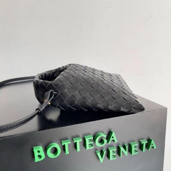 Replica Bottega Veneta Mini Hop Bag Black Intrecciato Calfskin Replica Bottega Veneta Mini Hop Bag Black Intrecciato Calfskin
