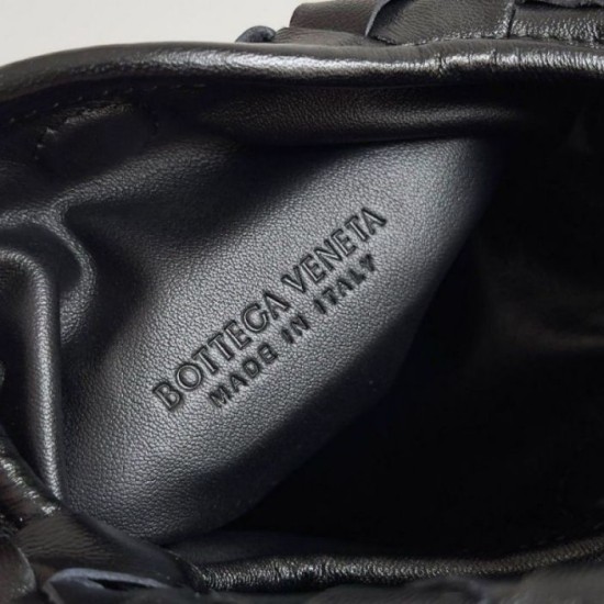 Replica Bottega Veneta Mini Hop Bag Black Intrecciato Calfskin Replica Bottega Veneta Mini Hop Bag Black Intrecciato Calfskin