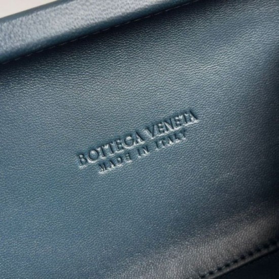 Fake Bottega Veneta Knot Minaudiere Clutch Space Intrecciato Lambskin Replica