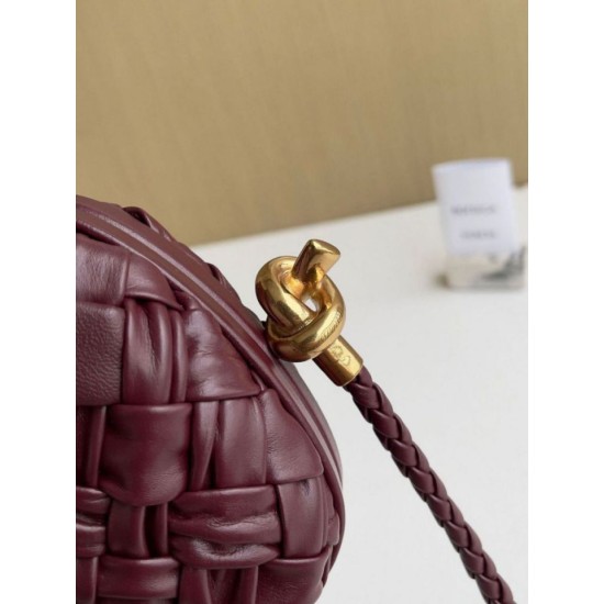 Replica Bottega Veneta Knot Minaudiere On Strap Barolo Foulard Intreccio 
