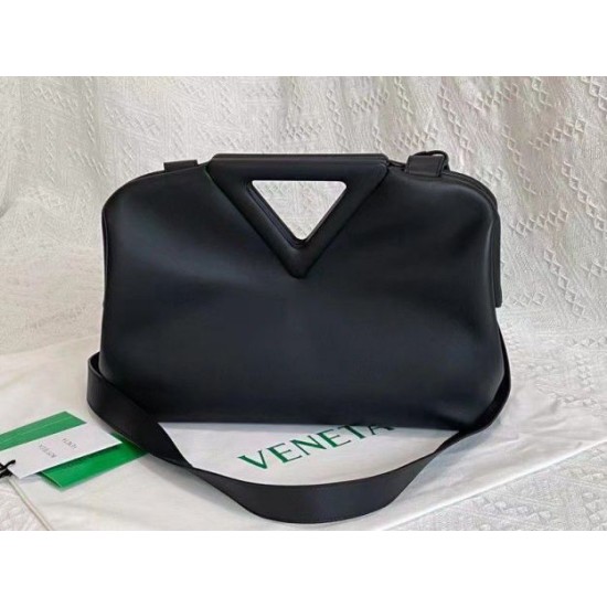 Replica Bottega Veneta Medium Point Top Handle Bag Black 