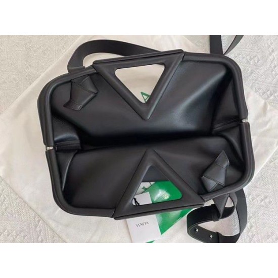 Replica Bottega Veneta Medium Point Top Handle Bag Black 