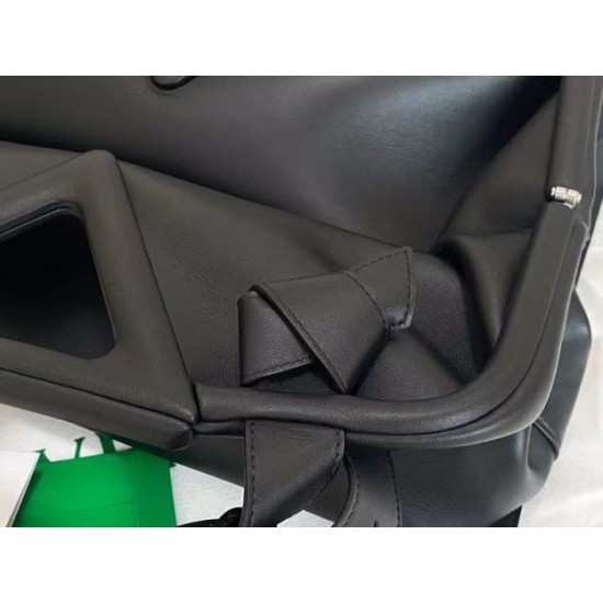 Replica Bottega Veneta Medium Point Top Handle Bag Black 