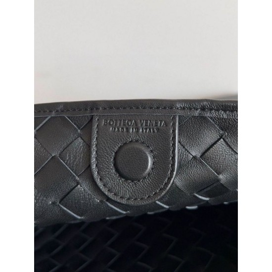 Replica Bottega Veneta Sardine Small Bag with Chain Black Lambskin Replica Bottega Veneta Sardine Small Bag with Chain Black Lambskin