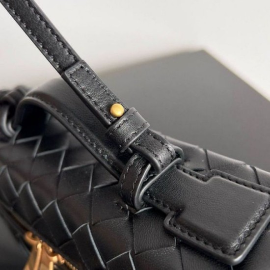 Fake Bottega Veneta Bang Bang Vanity Case Black Intrecciato Replica Replica Bottega Veneta Bang Bang Vanity Case Black Intrecciato