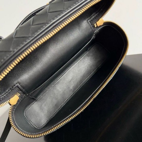 Fake Bottega Veneta Bang Bang Vanity Case Black Intrecciato Replica Replica Bottega Veneta Bang Bang Vanity Case Black Intrecciato