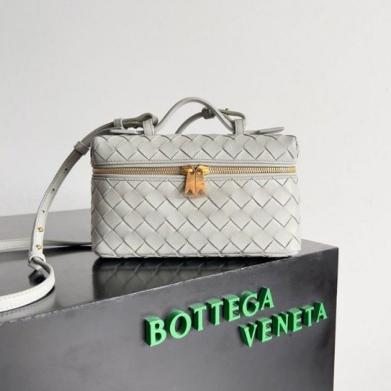 Fake Bottega Veneta Bang Bang Vanity Case Ivory Intrecciato Replica Fake Bottega Veneta Bang Bang Vanity Case Ivory Intrecciato Replica