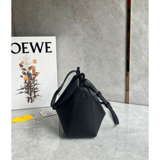 Replica Loewe Mini Hammock Hobo Bag Black Calfskin Replica Loewe Mini Hammock Hobo Bag Black Calfskin