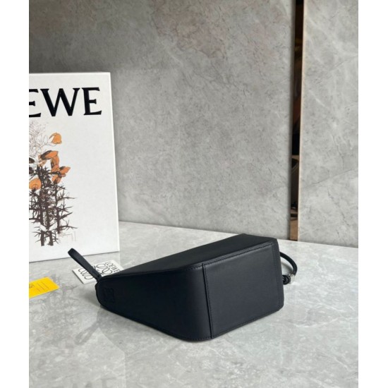 Replica Loewe Mini Hammock Hobo Bag Black Calfskin Replica Loewe Mini Hammock Hobo Bag Black Calfskin