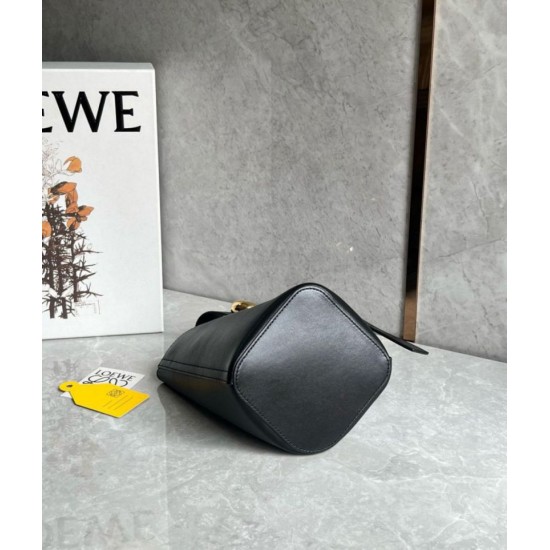 Replica Loewe Mini Pebble Bucket Bag Black Calfskin Replica Loewe Mini Pebble Bucket Bag Black Calfskin