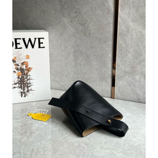 Replica Loewe Mini Pebble Bucket Bag Black Calfskin Replica Loewe Mini Pebble Bucket Bag Black Calfskin