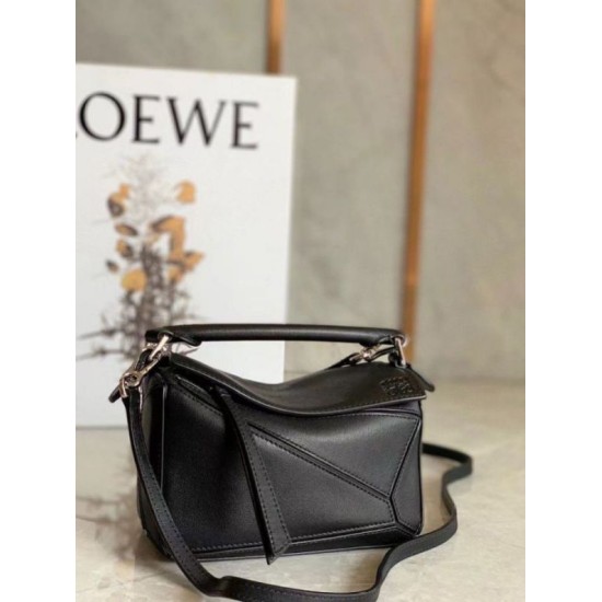 Replica Loewe Mini Puzzle Bag Black Calfskin Replica Loewe Mini Puzzle Bag Black Calfskin